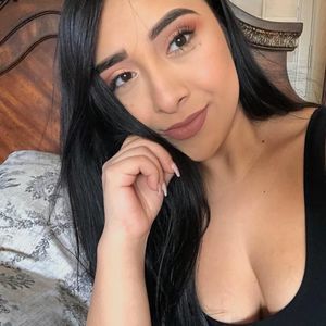 Meet your Posher, Valerie